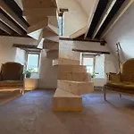 בית הארחה Our Hippie Castle - Unique Bohemian ויאנדן