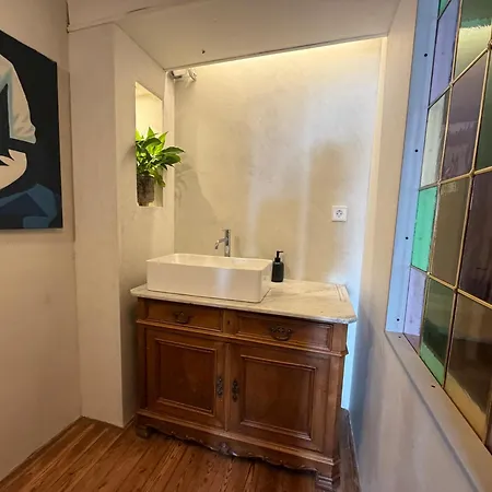 Our Hippie Castle - Unique Bohemian For Up To 10 Guests 게스트하우스 3*