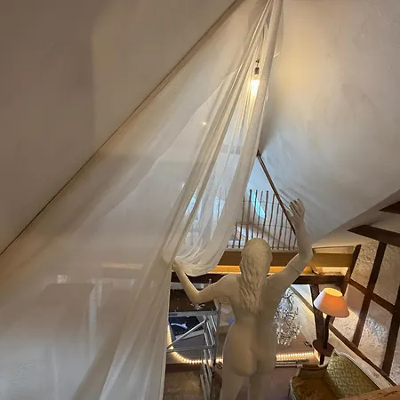 Our Hippie Castle - Unique Bohemian Guest house Vianden