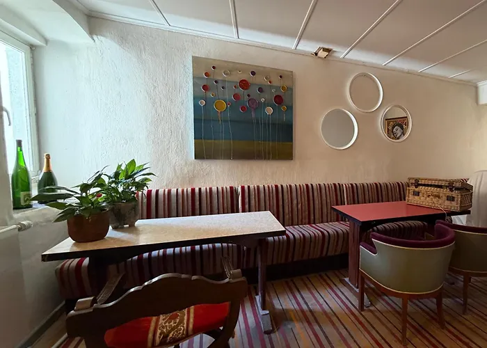 Pensjonat Our Hippie Castle - Unique Bohemian For Up To 10 Guests Vianden