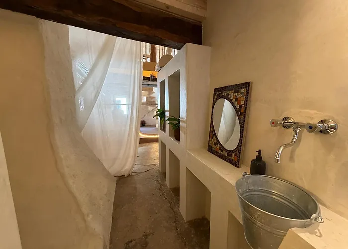 게스트하우스 Our Hippie Castle - Unique Bohemian For Up To 10 Guests